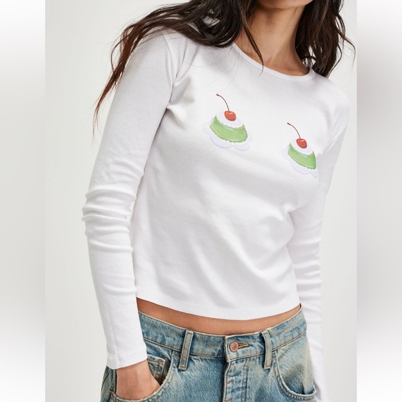 Lisa Says Gah Tops - White Long Sleeve Top Lisa says gah Dana long sleeve fruitcake